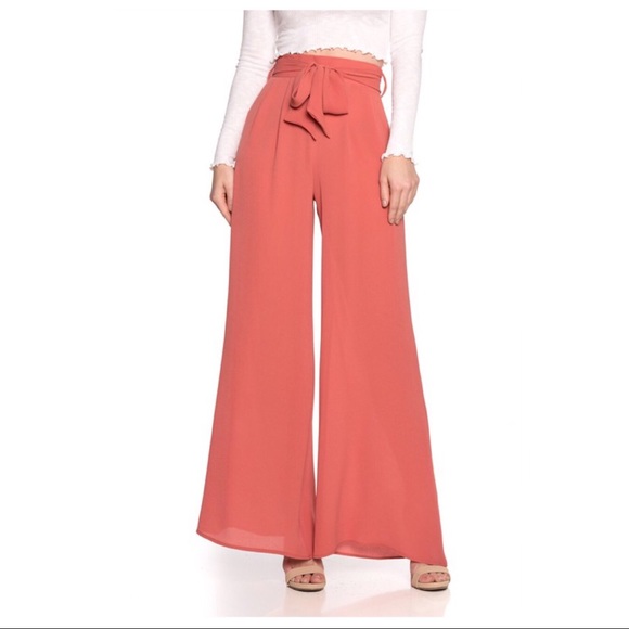 Pants - 🇺🇸 SALE 🇺🇸 Lightweight Front Tie Palazzo Pants